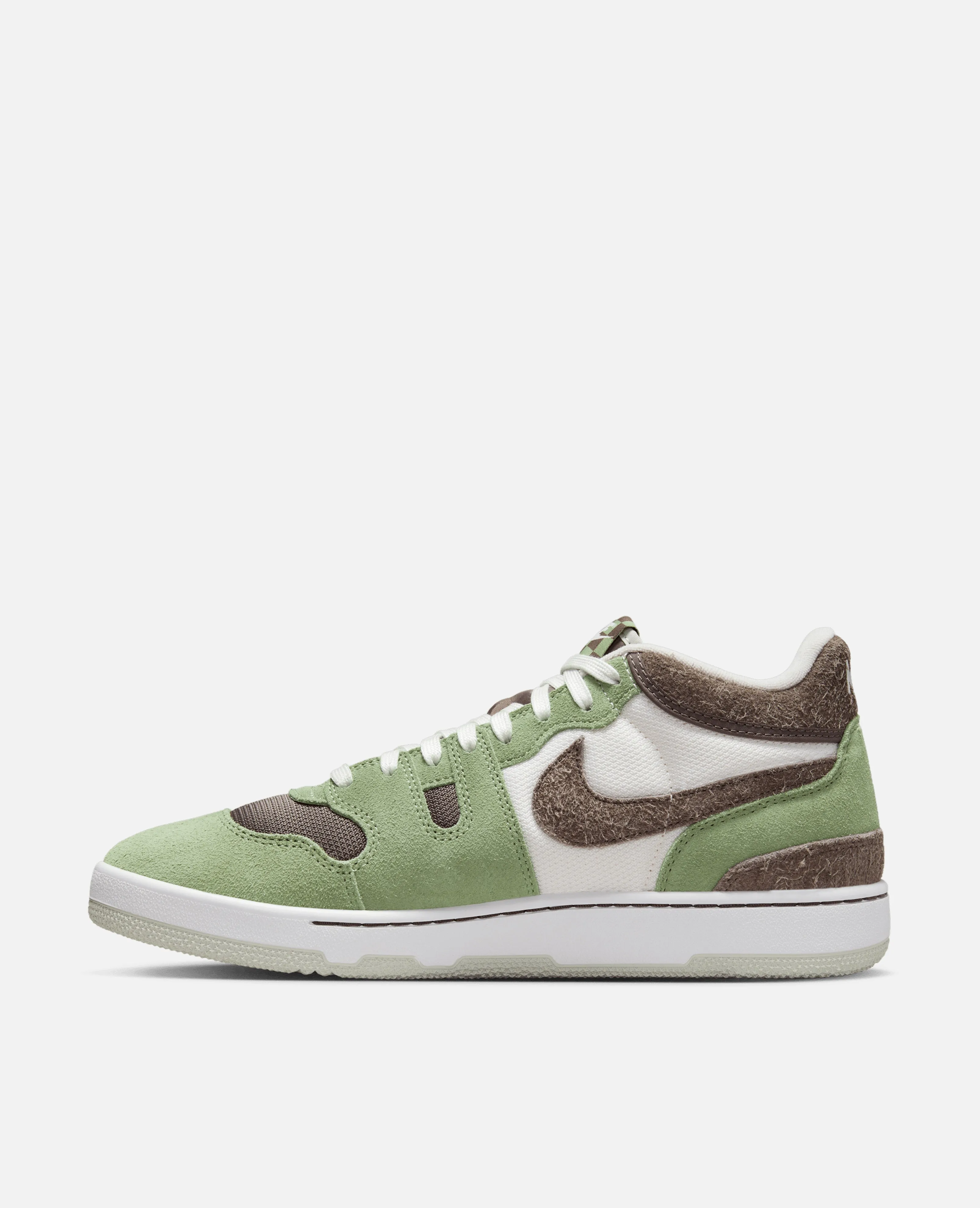 Nike Attack (Oil Green/Ironstone-Sail-White)