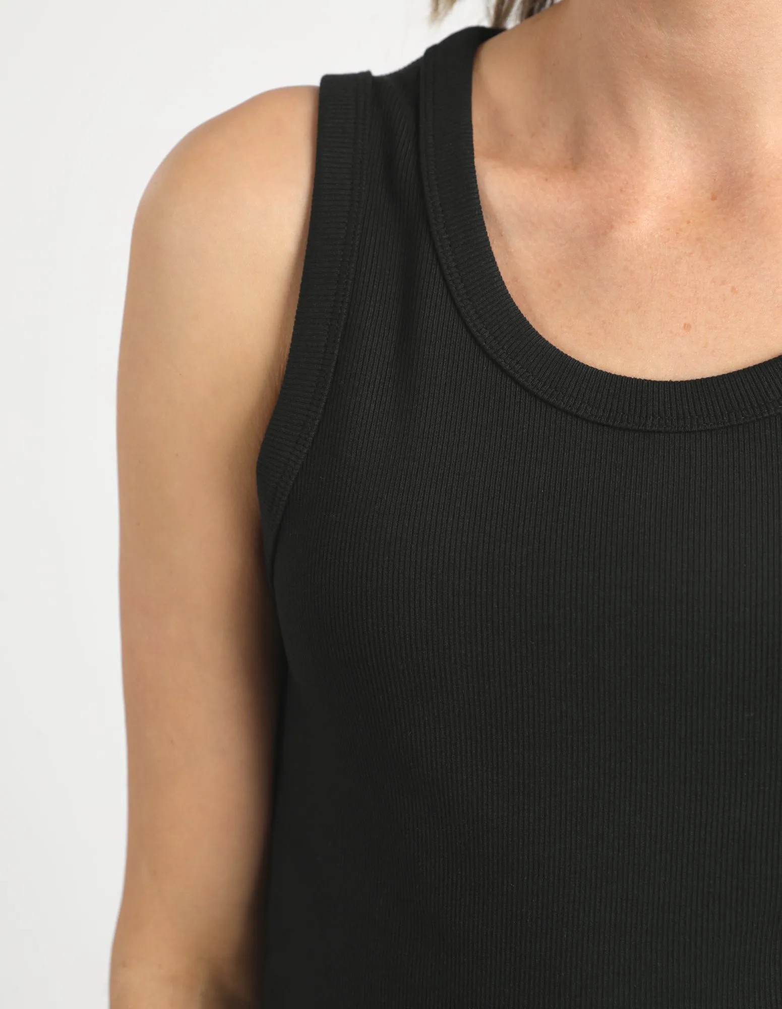 Rib Crew Tank Black